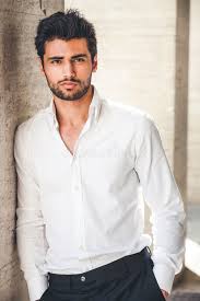 Alex R.